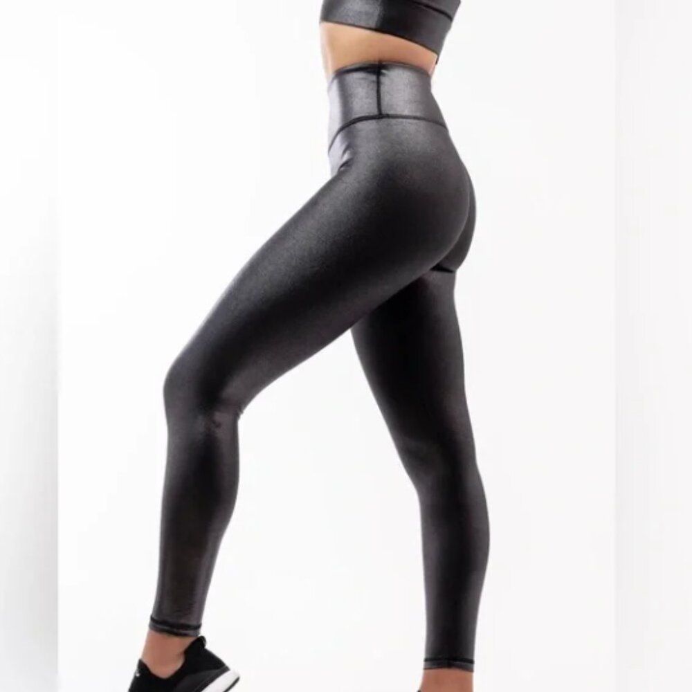 IVL Collective‎ Black Foil Leggings Size 8